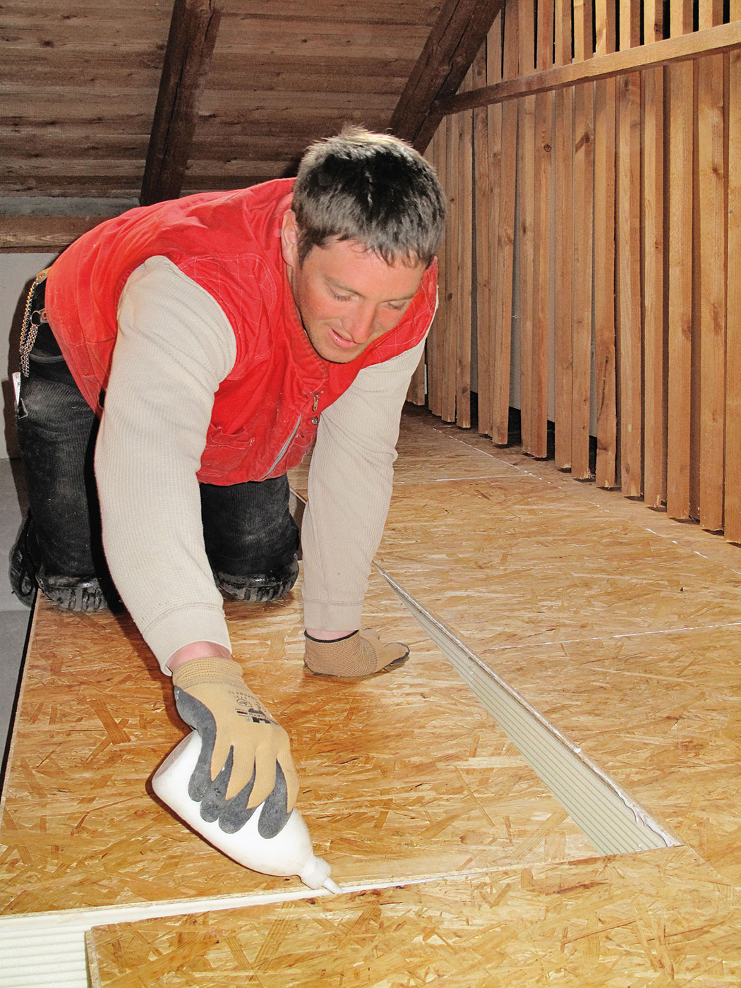 PU-Verbundelemente für den Dachboden haben eine hohe Dämmleistung und sind begehbar.